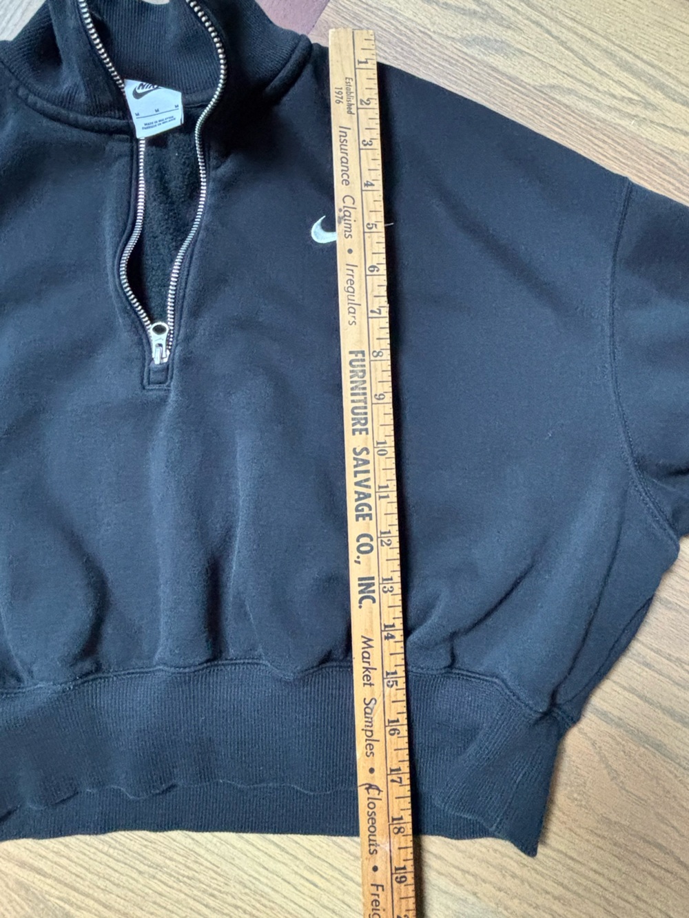 Nike Cropped Black Quarter Zip Pullover Sweatshirt Size Medium - Athleisure - Picture 8 of 9